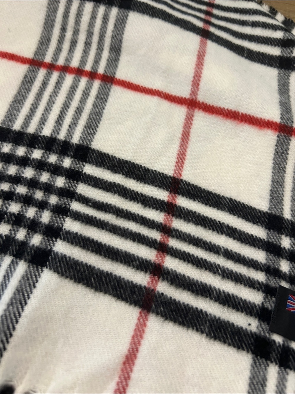 100% cashmere scarf, white check plaid with black and red accent lines - Picture 2 of 3
